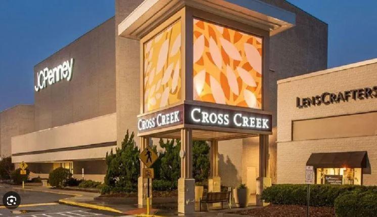 Quiet Comfort Near Shopping And Attractions *